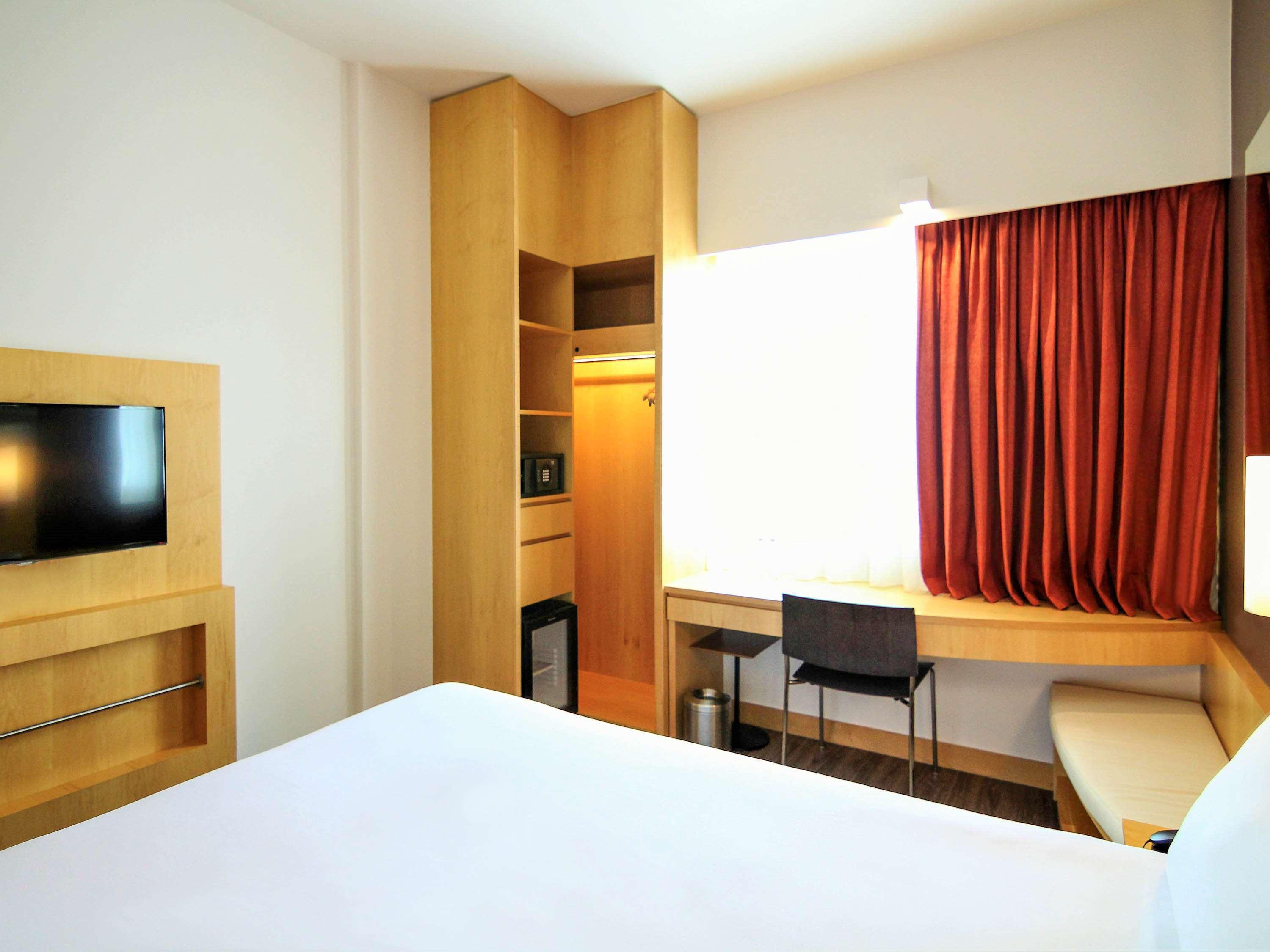 Ibis One Central - World Trade Centre Dubai Bagian luar foto
